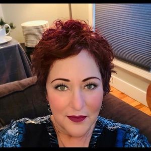 Meet your Posher, Cara